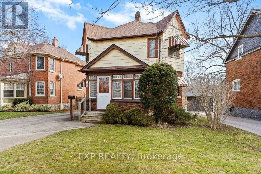 90 River Road, Welland (N. Welland)