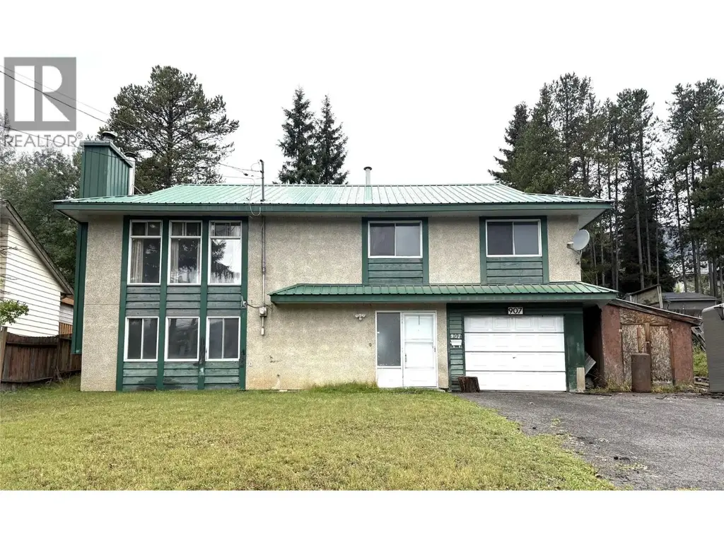 907 Alpine Way, Elkford