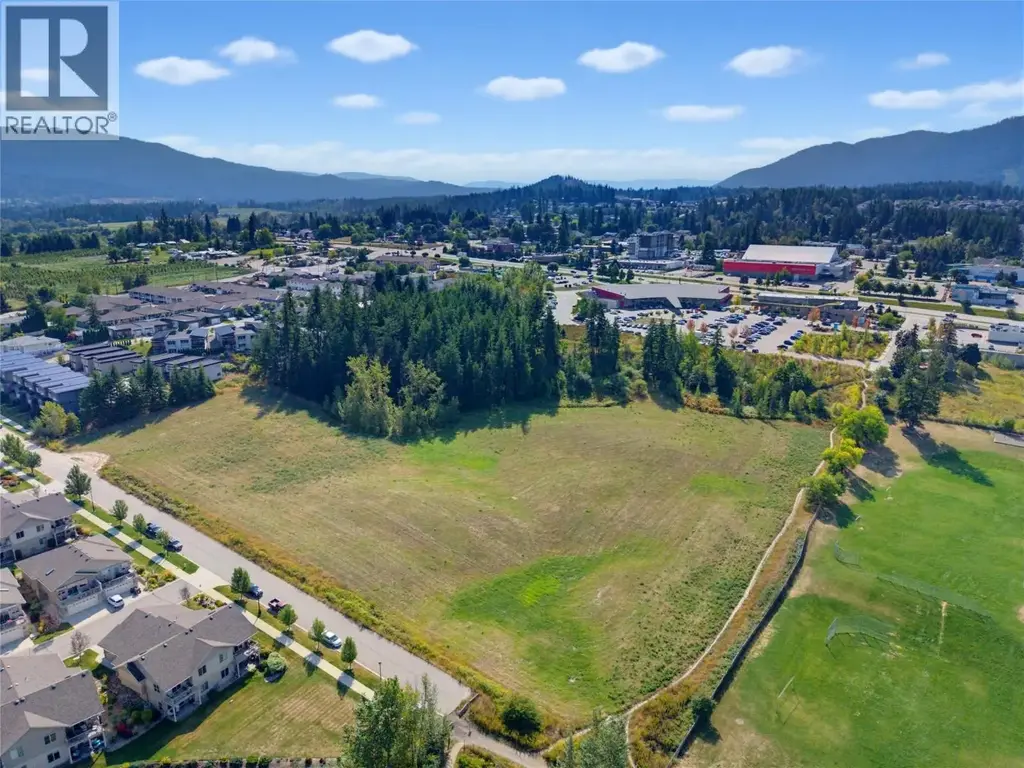 2690 & 2580 15 Avenue Ne, Salmon Arm