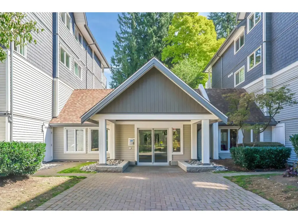 206 9668 148 Street, Surrey