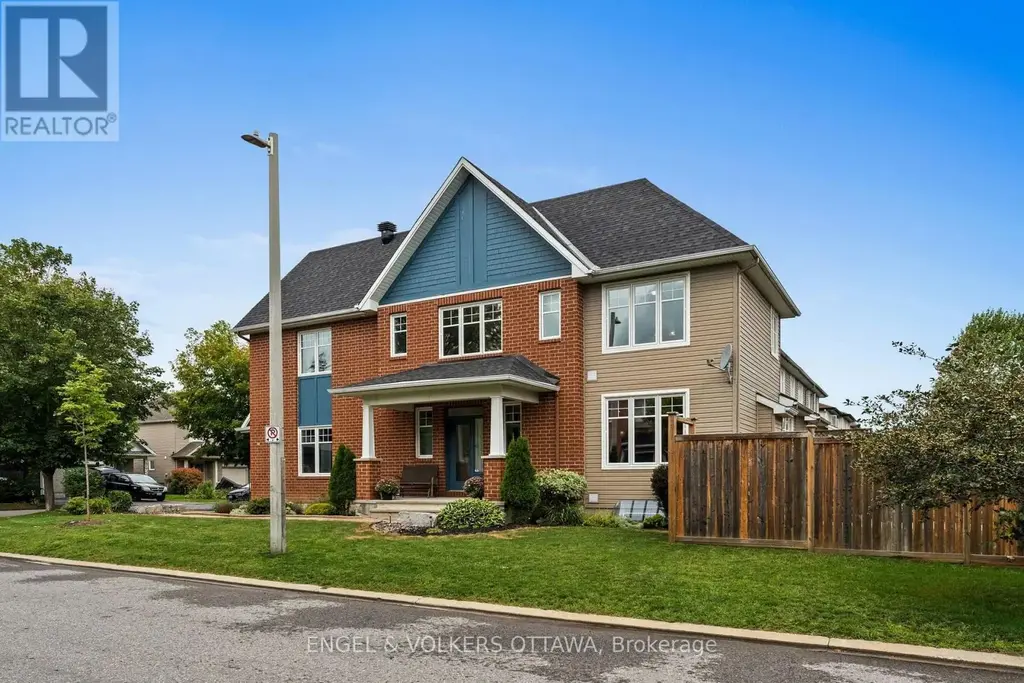 268 Horseshoe Crescent, Ottawa