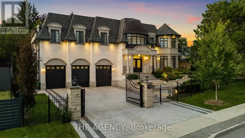 18 Suncrest Drive, Toronto (Bridle Path-Sunnybrook-York Mills)