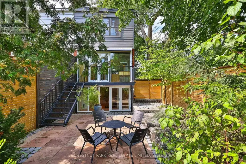 211 Snowdon Avenue, Toronto (Lawrence Park North)