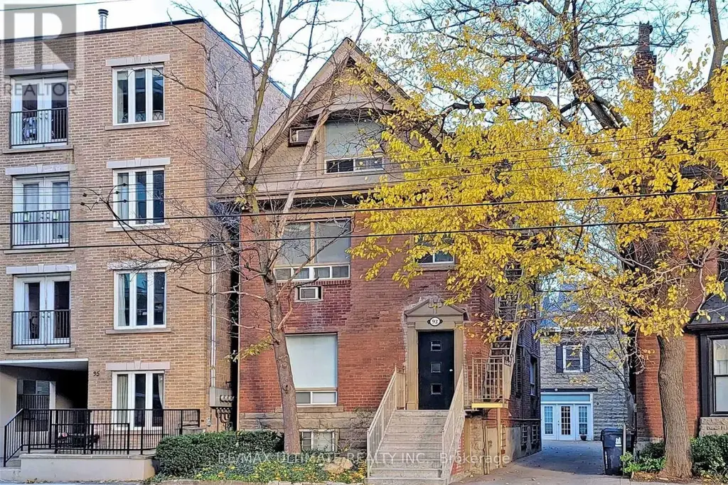 93 Spadina Road, Toronto (Annex)