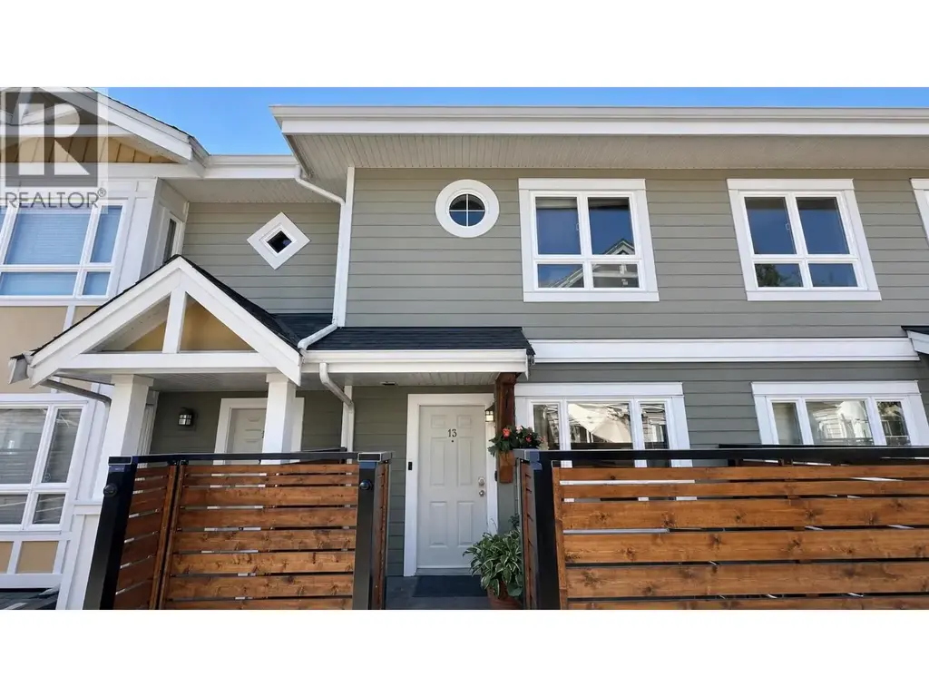 13 915 Tobruck Avenue, North Vancouver