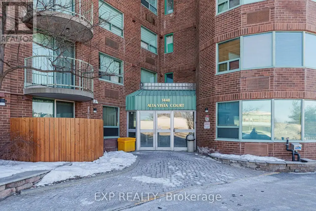 1004 - 1440 Heron Road, Ottawa
