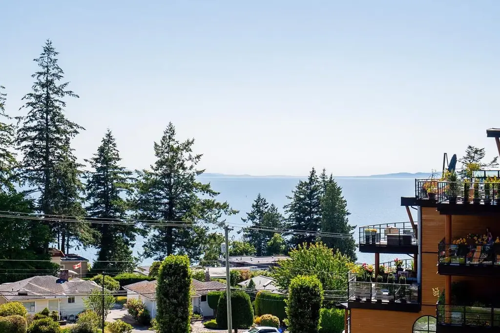 509 14855 Thrift Avenue, White Rock