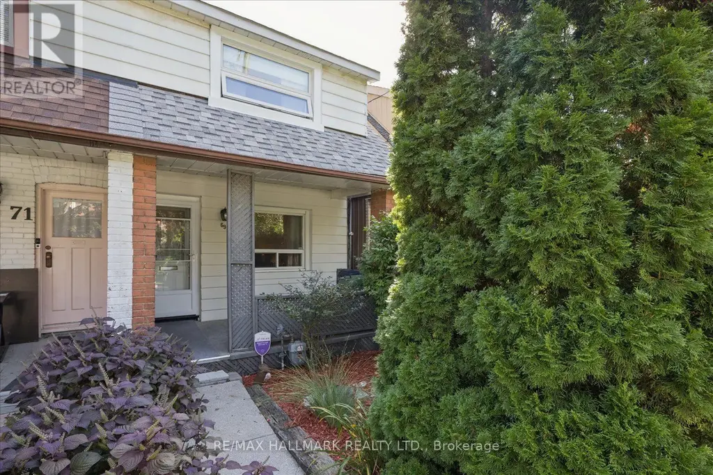 69 Alton Avenue, Toronto (South Riverdale)