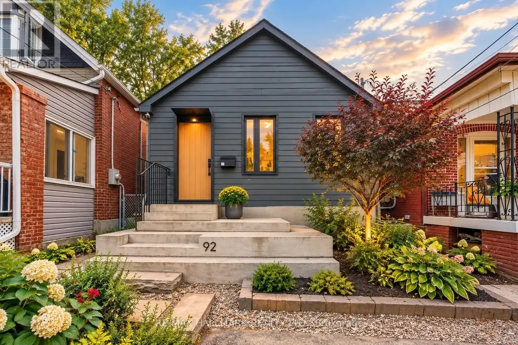 92 Chisholm Avenue, Toronto (Woodbine-Lumsden)