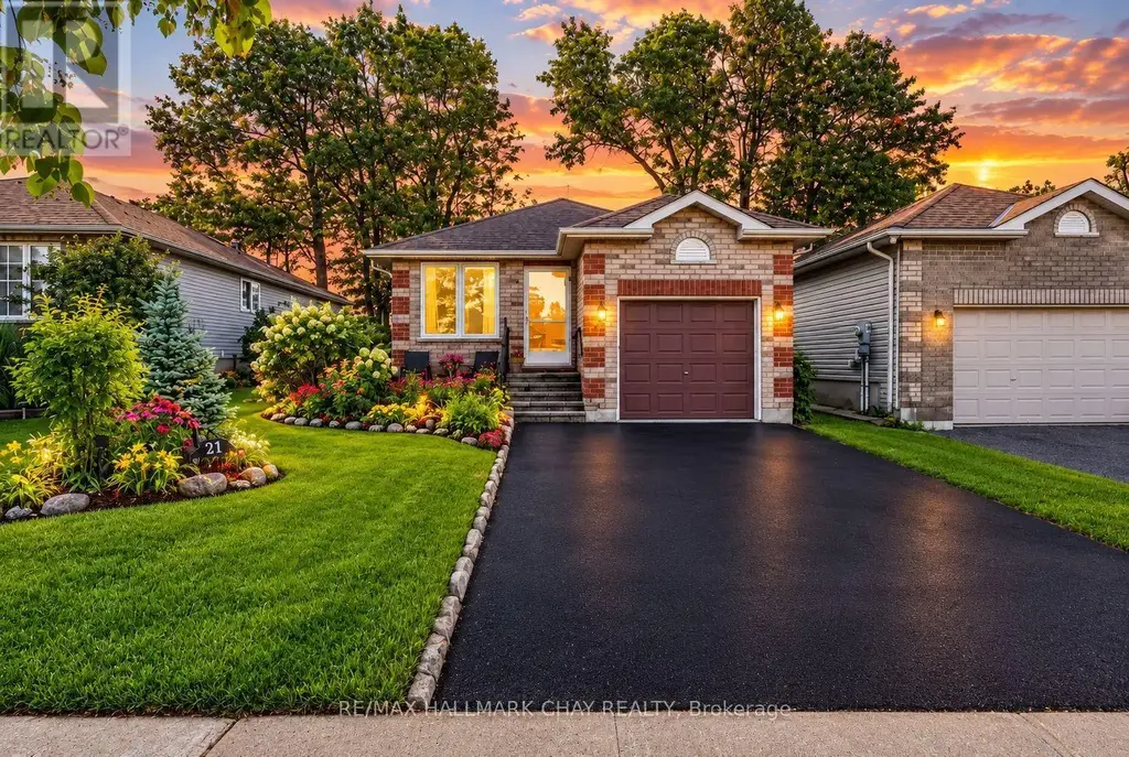 27 Masters Drive, Barrie (East Bayfield)
