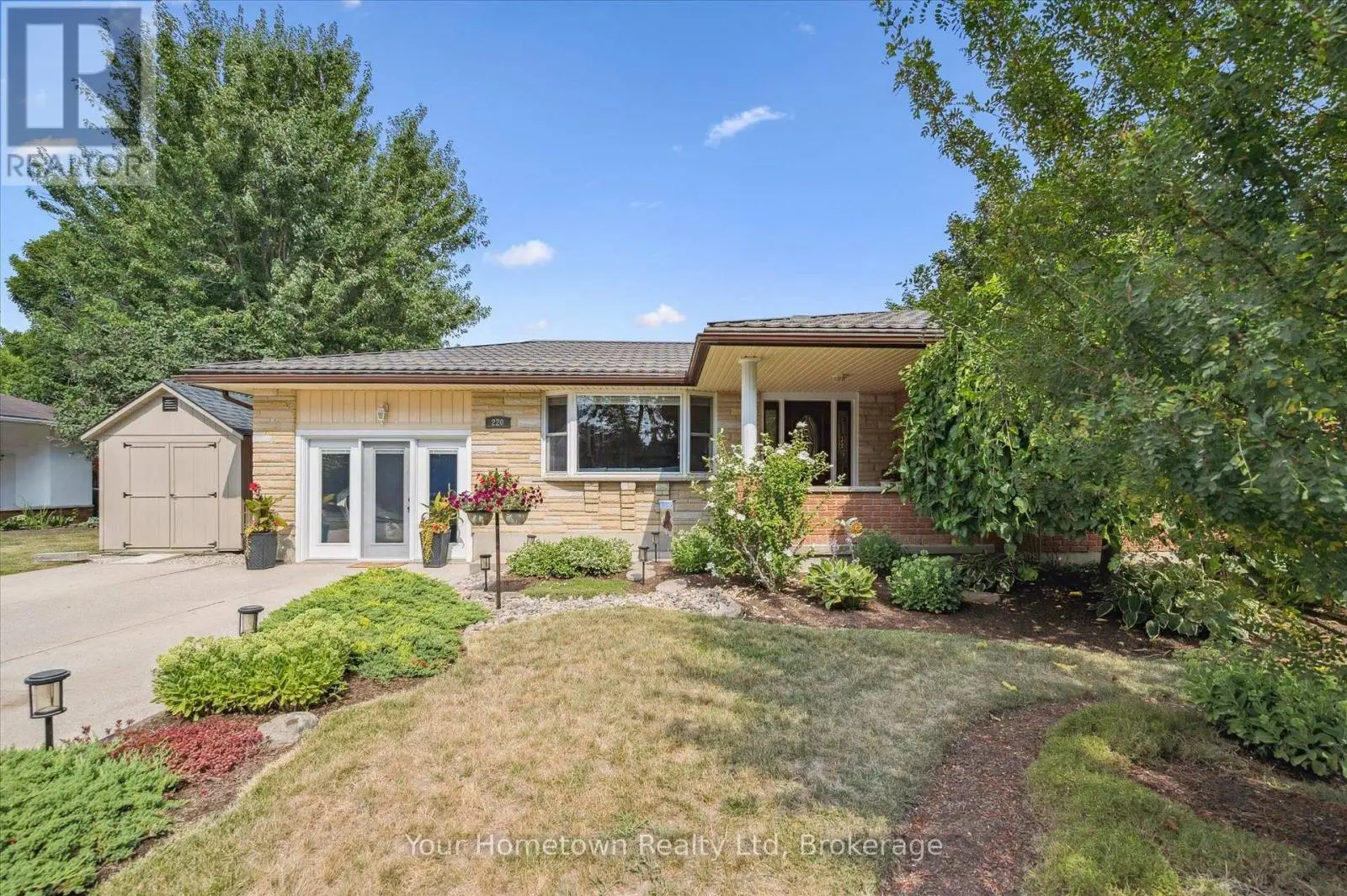 220 Colborne Street, Centre Wellington (Elora/Salem)