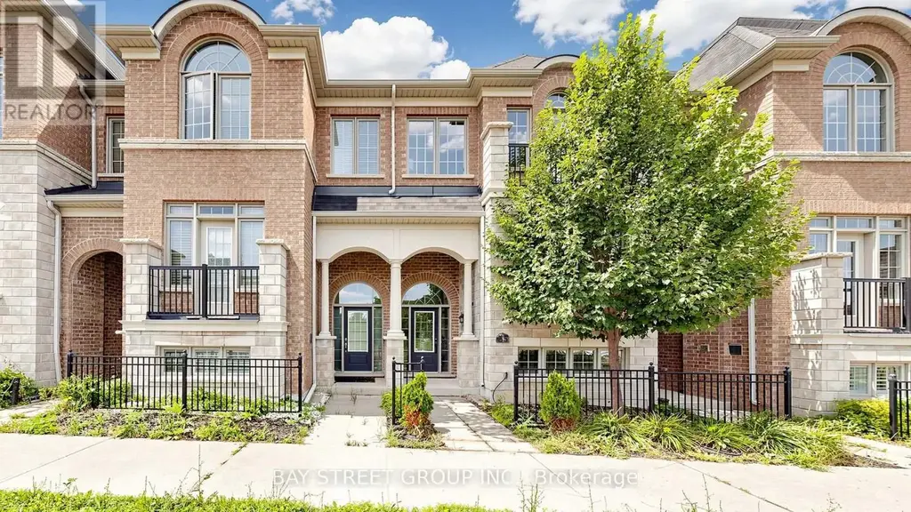 35 Sharbot Lane, Markham (Greensborough)