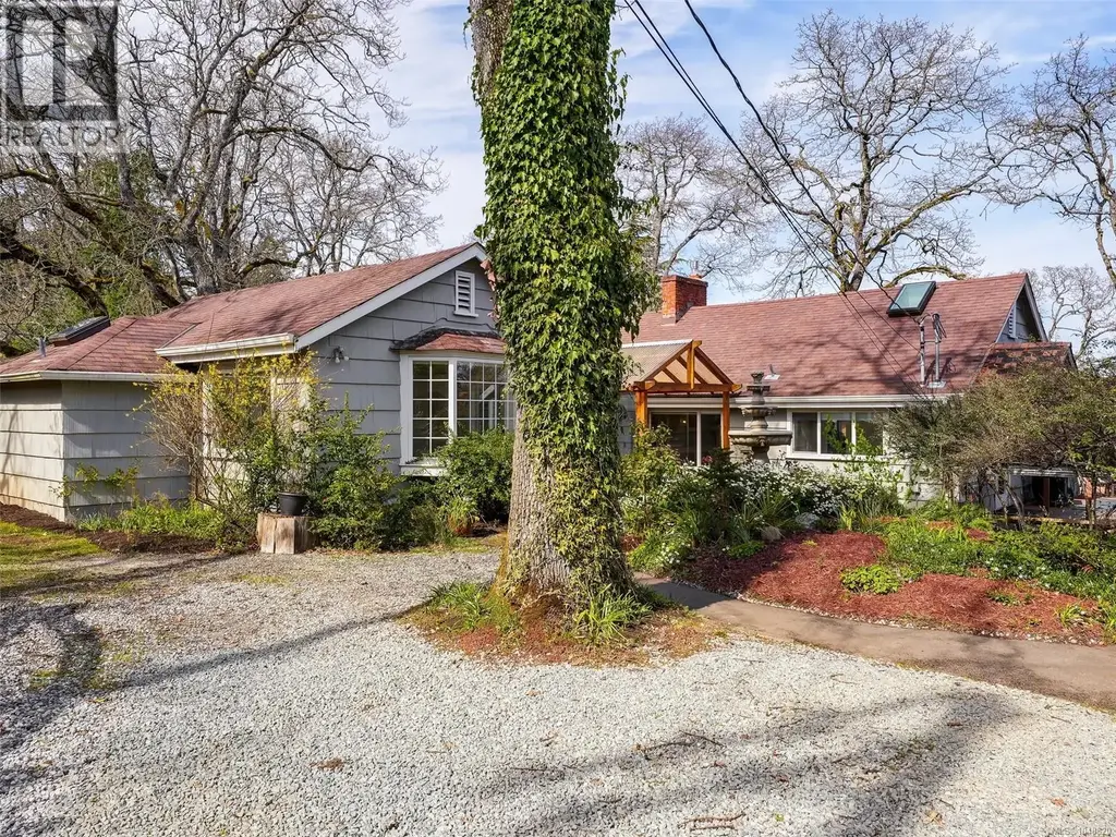 4081 Cedar Hill Rd, Saanich