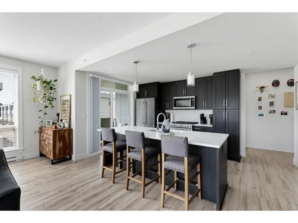 205 2565 Ware Street, Abbotsford