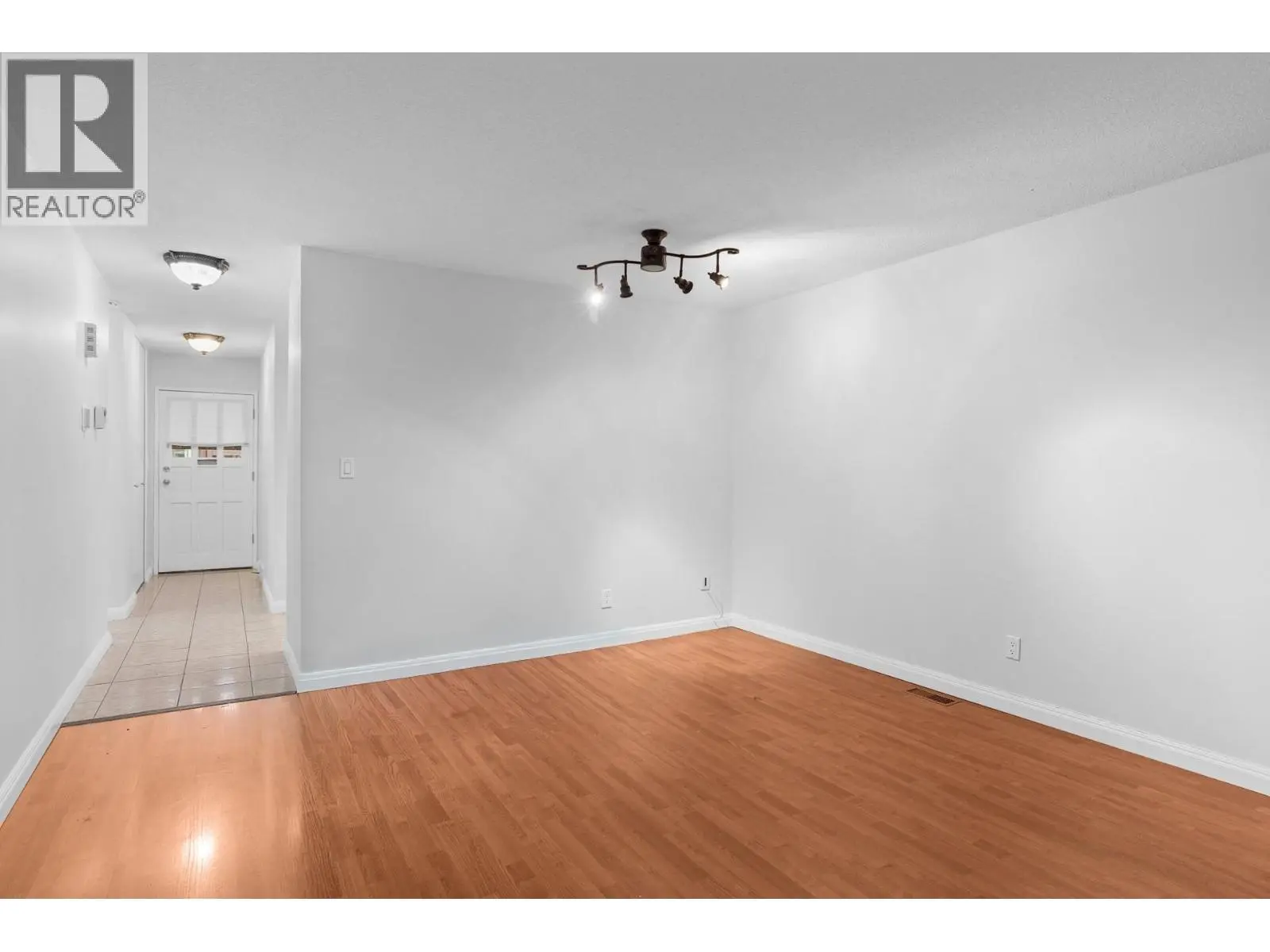 1660 Ufton Court Unit# 103. Kelowna, British Columbia