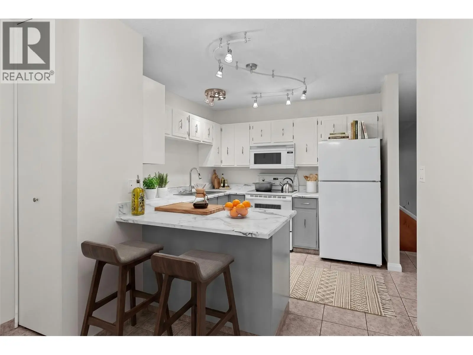 1660 Ufton Court Unit# 103. Kelowna, British Columbia