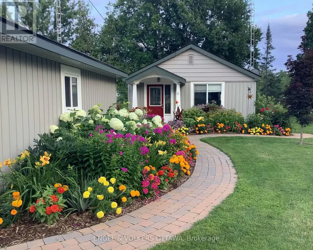 131 Bay Street, Drummond/North Elmsley
