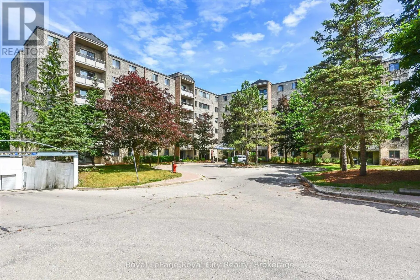 206 - 93 Westwood Road, Guelph (Willow West/Sugarbush/West Acres)