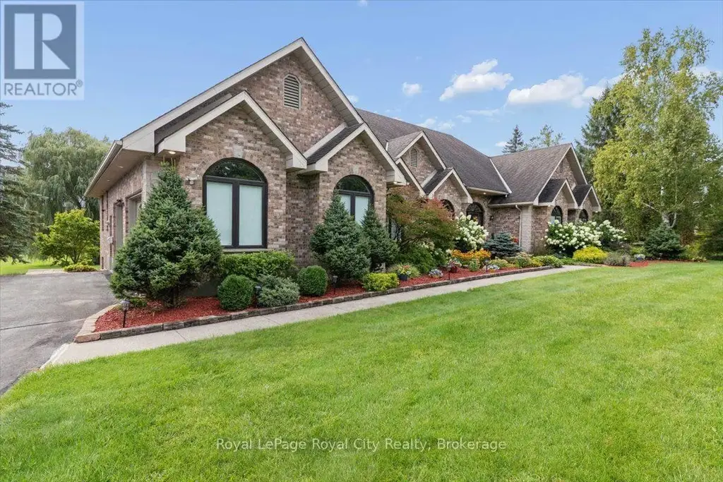 26 Bridle Path, Puslinch