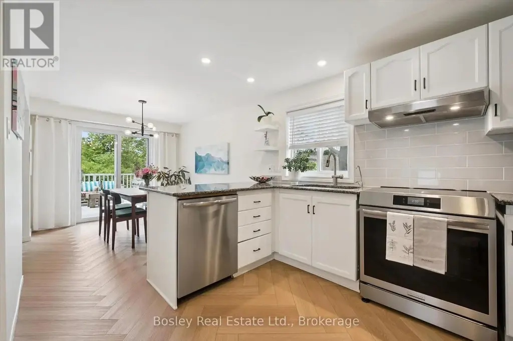 12 Deerpath Drive, Guelph (Willow West/Sugarbush/West Acres)
