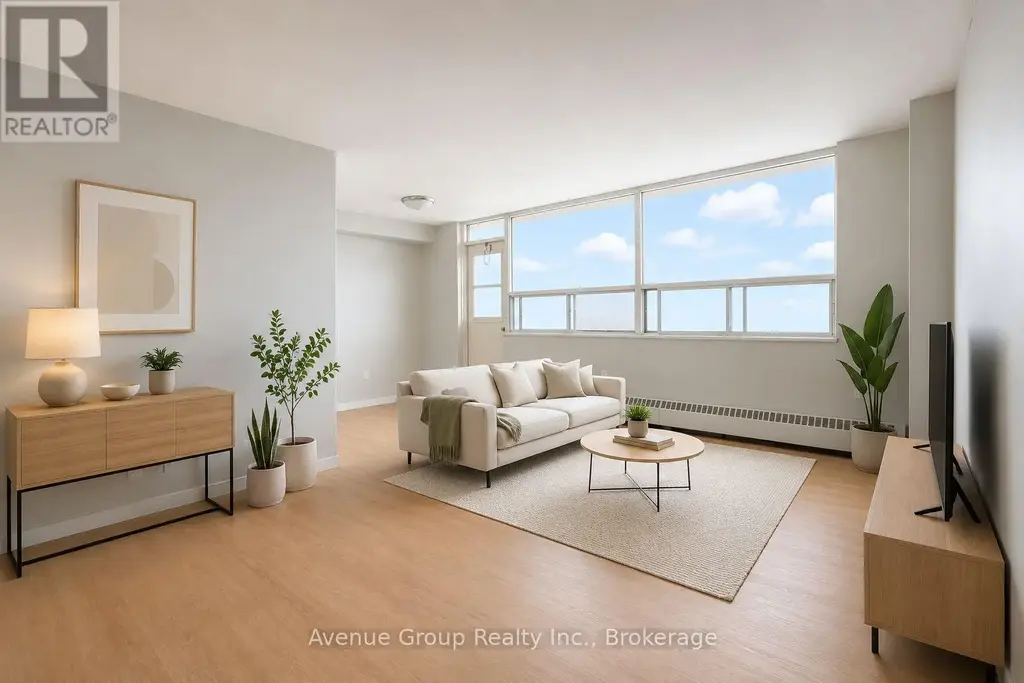601 - 50 Driftwood Avenue, Toronto (York University Heights)