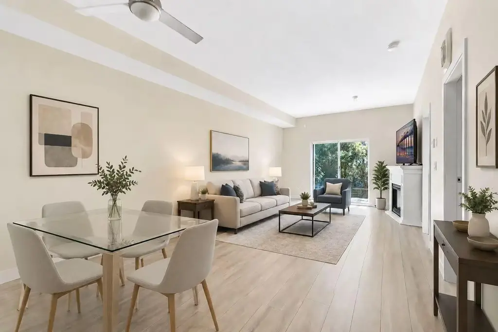 108 10092 148 Street, Surrey