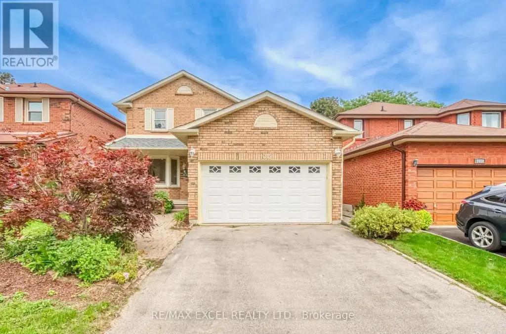1019 Rouge Valley Drive, Pickering (Rougemount)