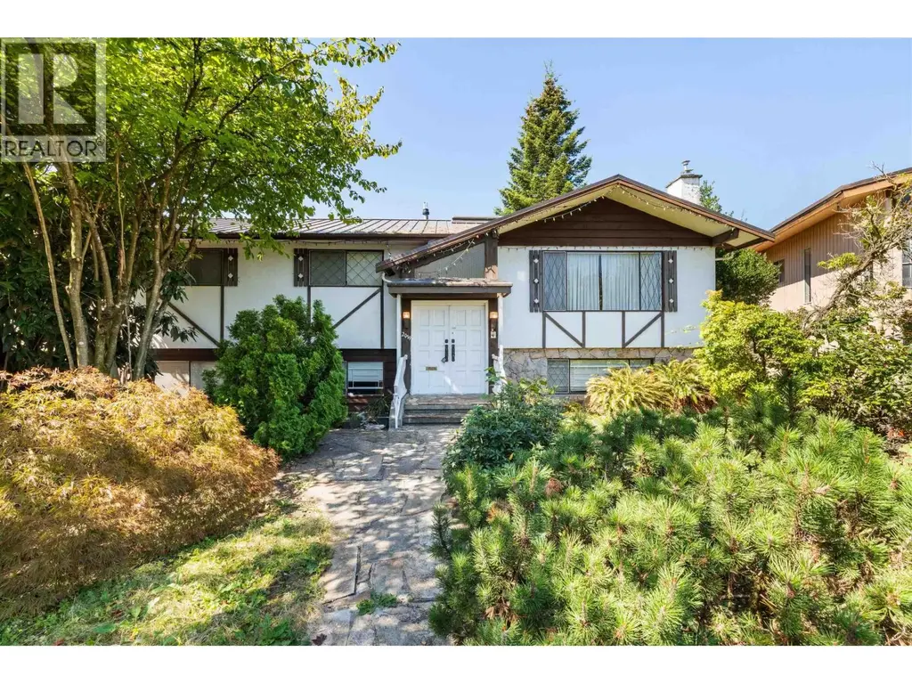 2019 Paulus Crescent, Burnaby
