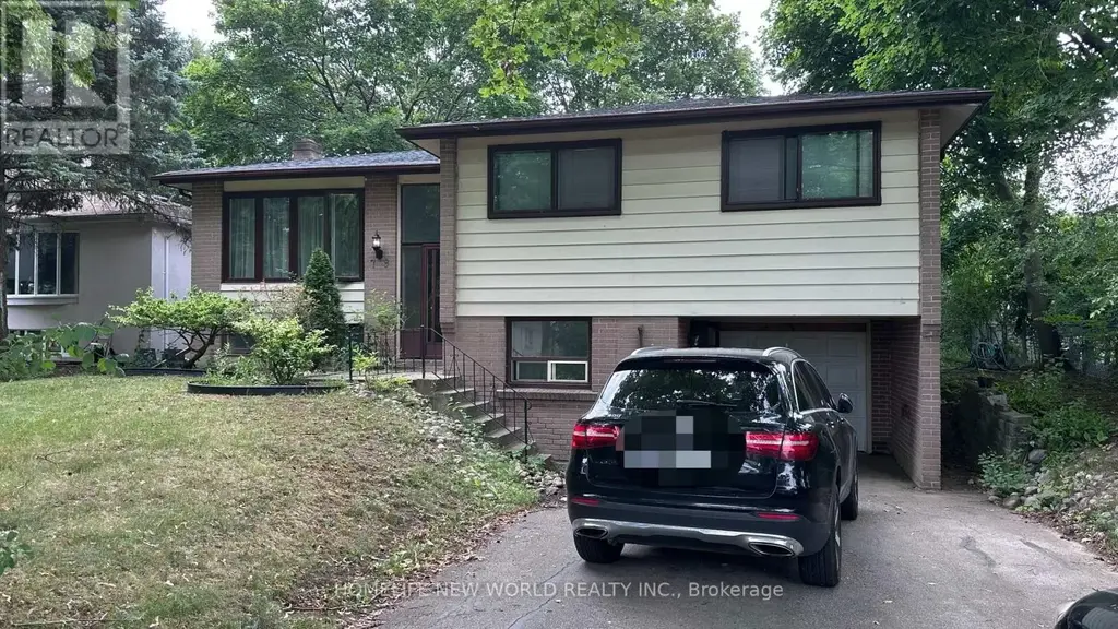 79 Normark Drive, Markham (Royal Orchard)