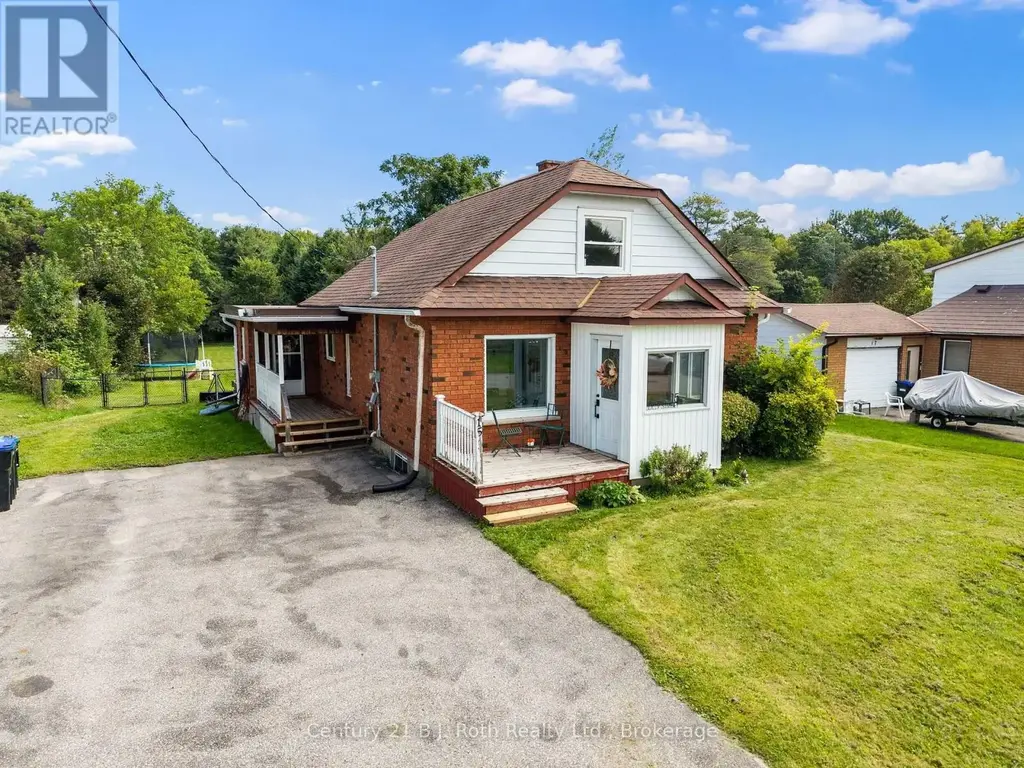 15 Lucy Street, Penetanguishene