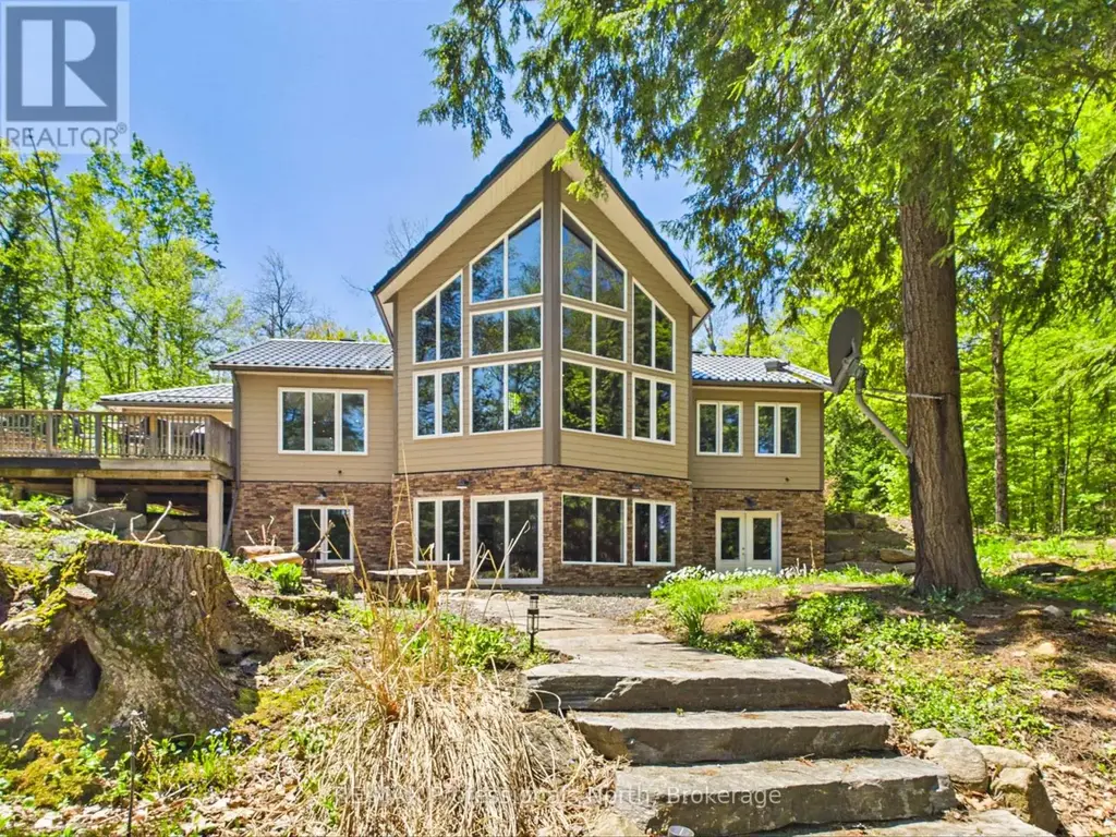 1215 118 Highway E, Bracebridge (Draper)