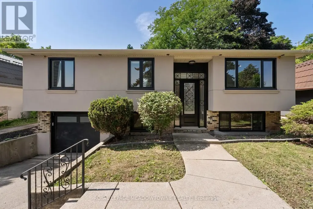 1268 Forest Hill, Oakville (FA Falgarwood)