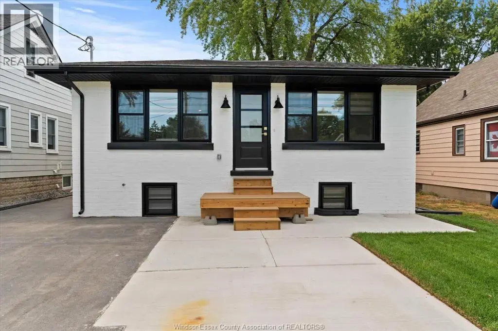 557 Elinor Street Unit# Main Home, Windsor