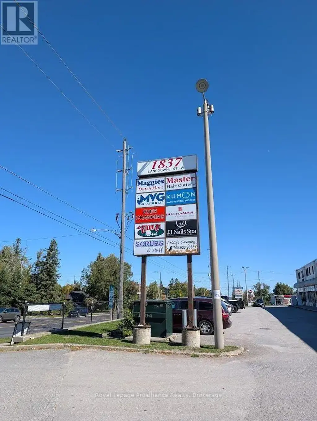 17 - 1837 Lansdowne Street W, Peterborough (Otonabee Ward 1)