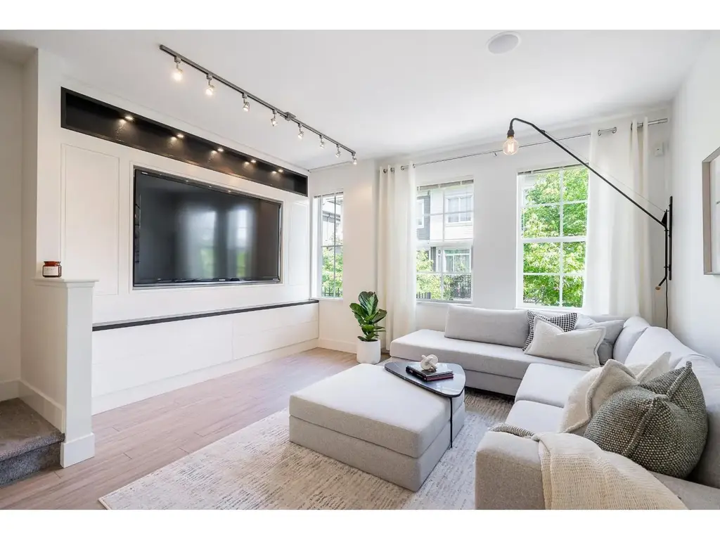 39 3399 151 Street, Surrey