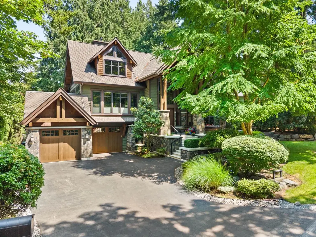 2650 Dogwood Drive, Surrey
