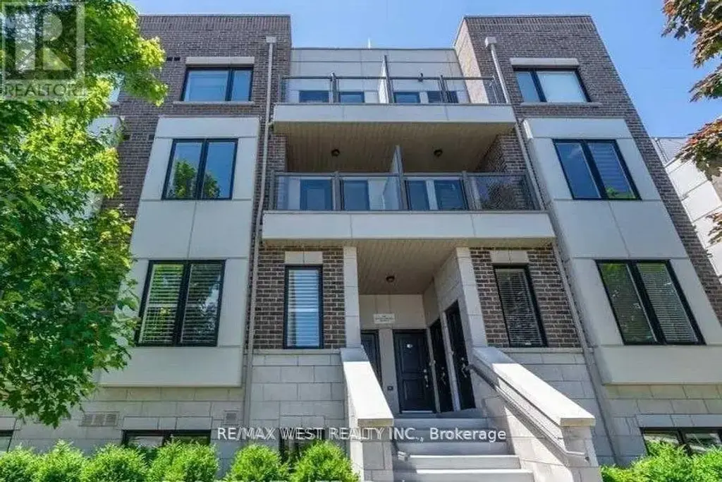 213 - 252 Royal York Road, Toronto (Mimico)
