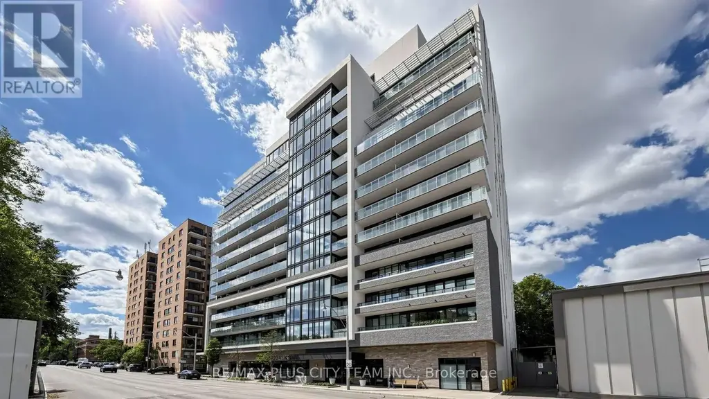 Uph07 - 3018 Yonge Street, Toronto (Lawrence Park South)