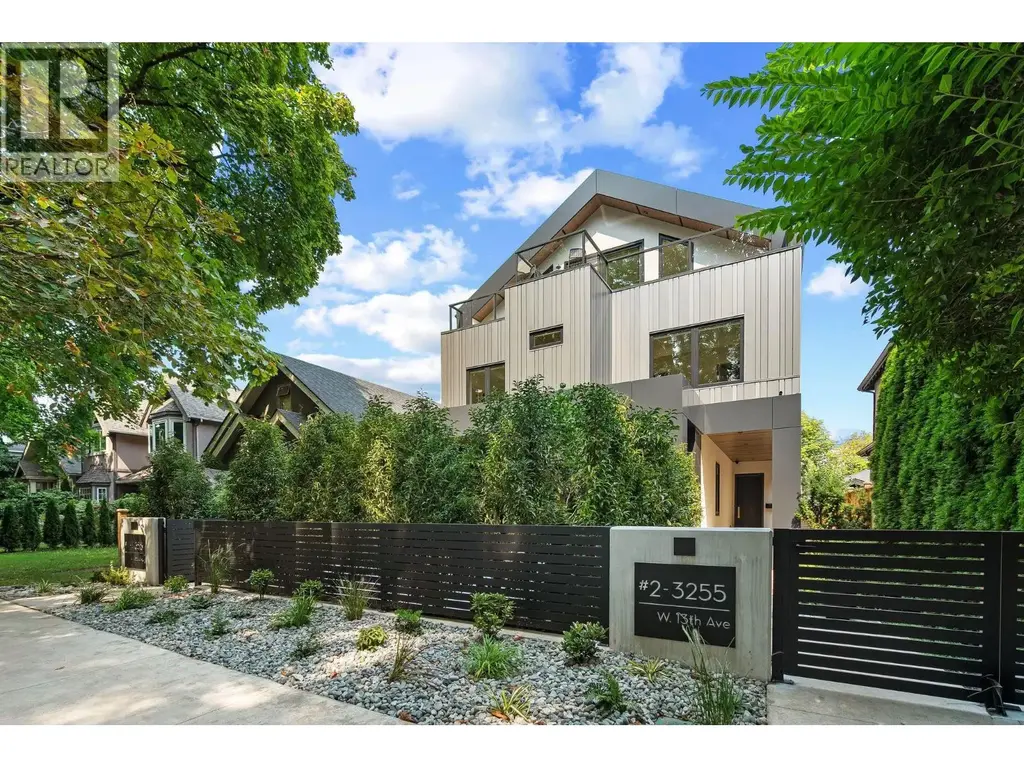 2 3255 W 13th Avenue, Vancouver