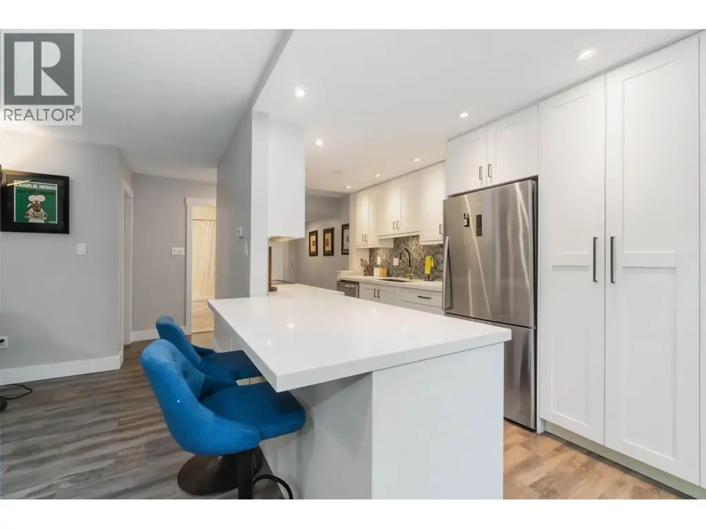317 1345 W 15th Avenue, Vancouver