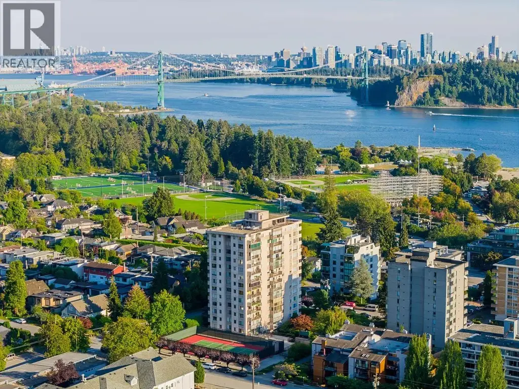 1102 555 13th Street, West Vancouver