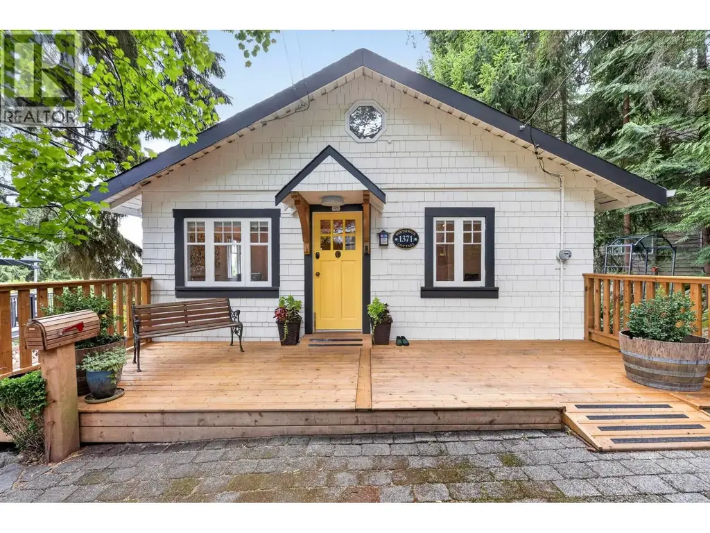 1371 Borthwick Road, North Vancouver