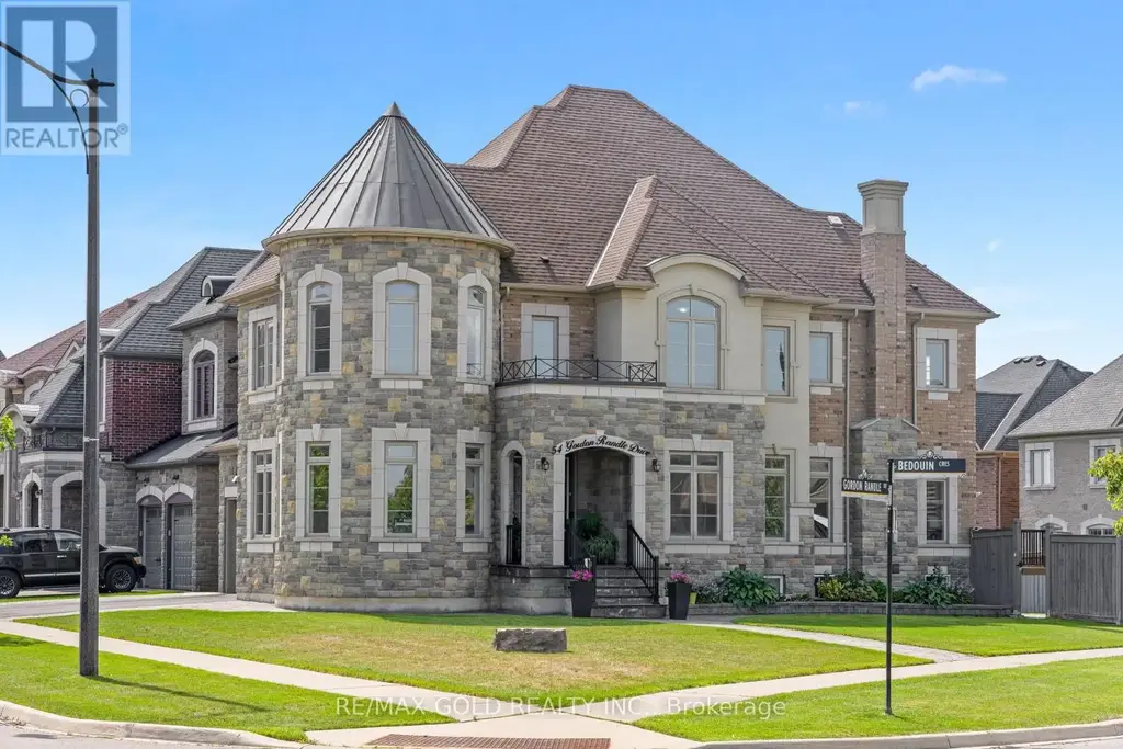 54 Gordon Randle Drive, Brampton (Toronto Gore Rural Estate)
