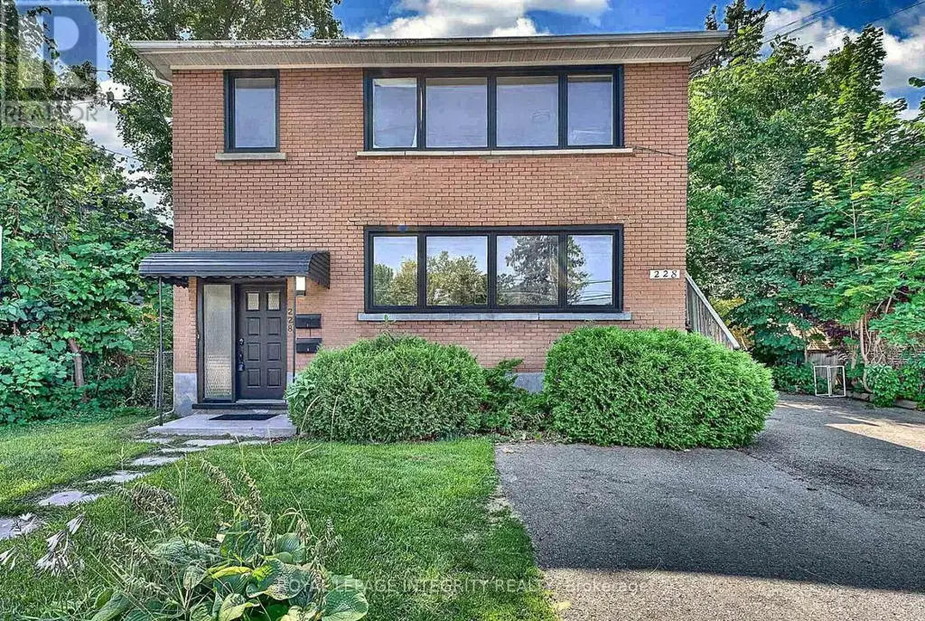 228 Woodroffe Avenue, Ottawa