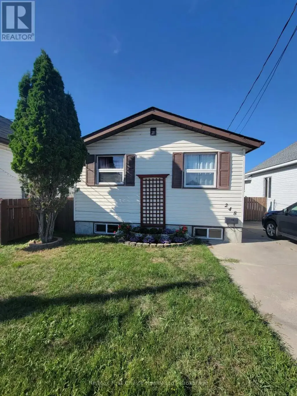 248 Third St Street E, Fort Frances