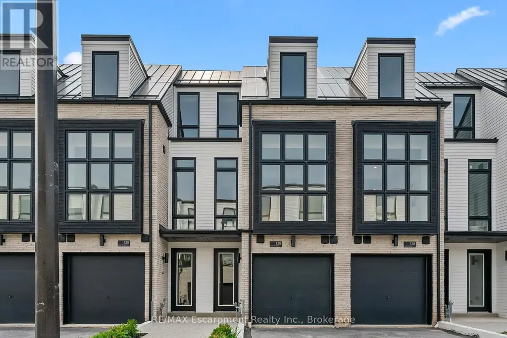 4 - 138 East Street, Oakville (BR Bronte)