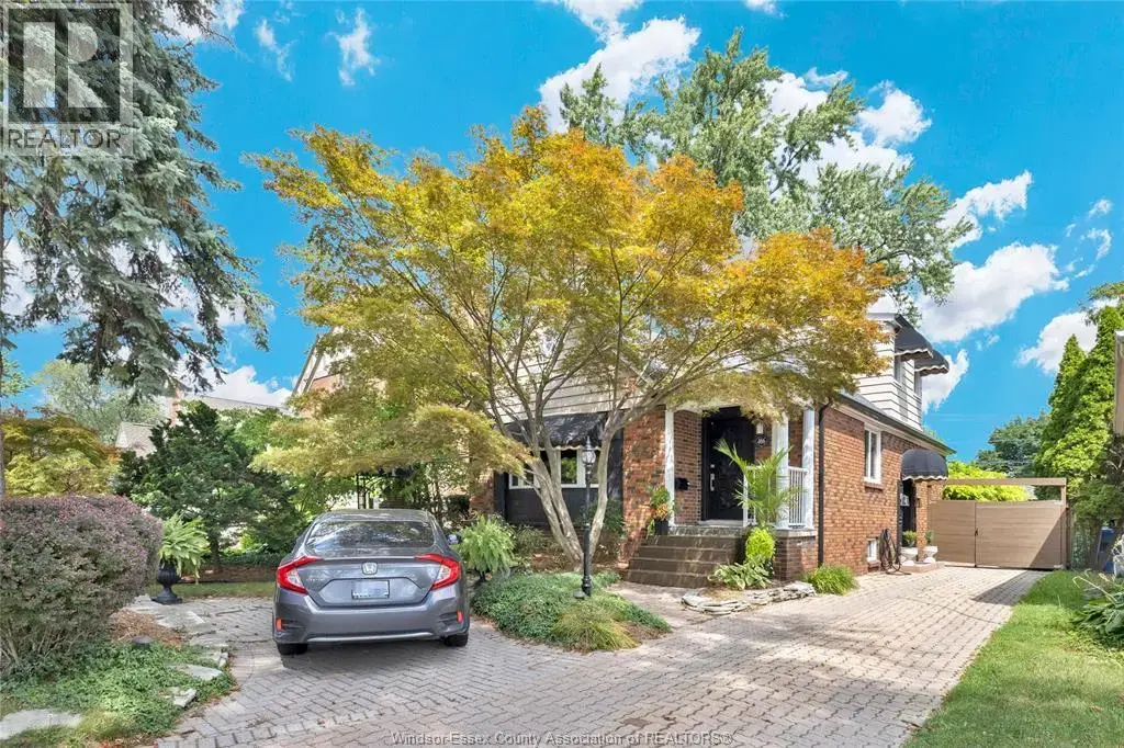 466 Matthew Brady, Windsor