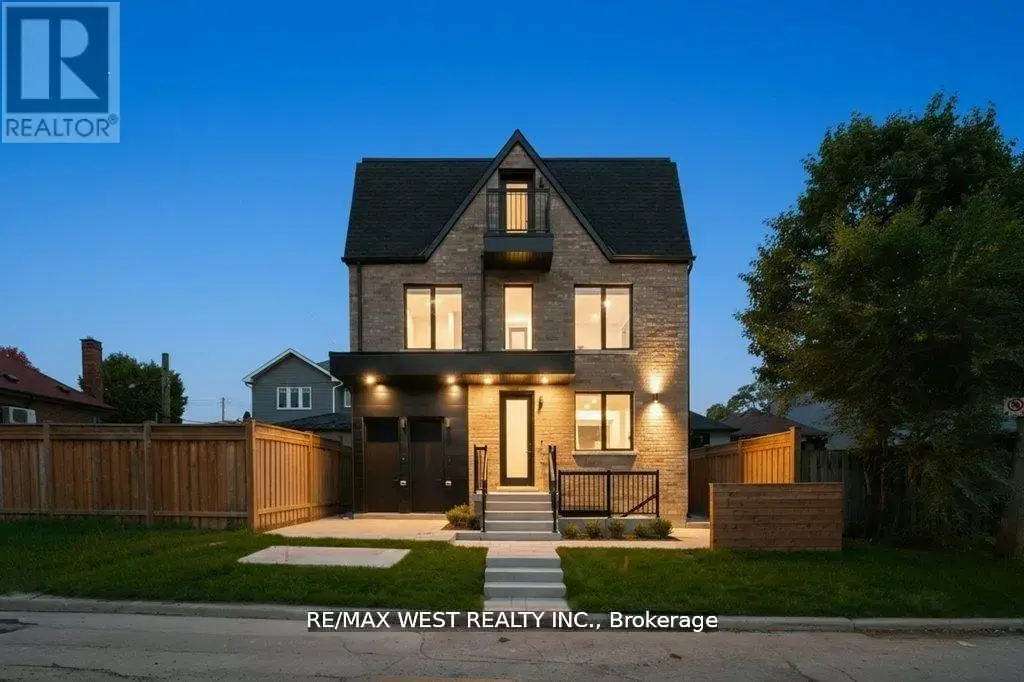 661 Winona Drive, Toronto (Oakwood Village)