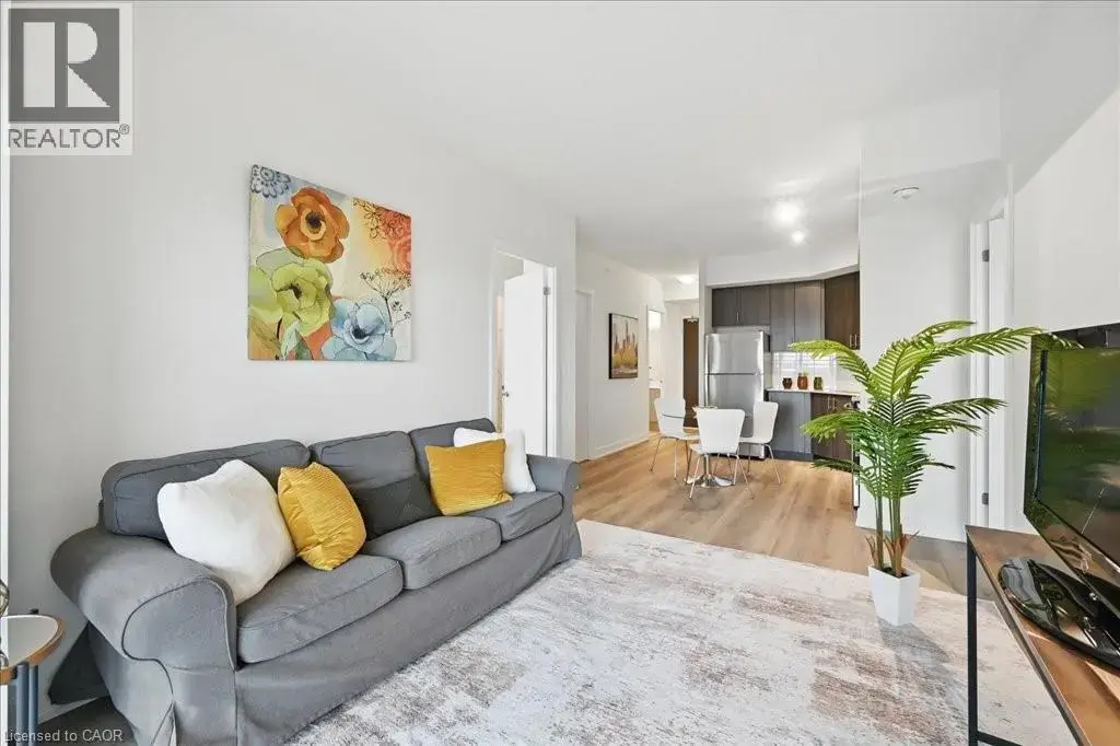 550 North Service Road Unit# 707, Grimsby