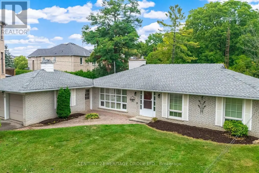 22 Poplar Drive, Richmond Hill (Oak Ridges)